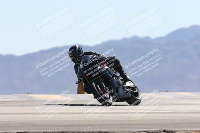 media/Oct-13-2025-Moto Forza (Mon) [[a66d839500]]/3-B Group/Session 4 (Turn 9)/